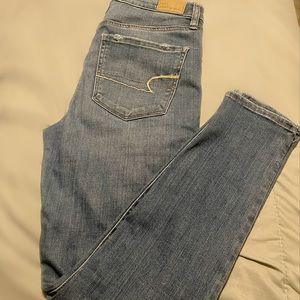 Women jeans from American eagle size 6us